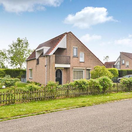 Stunning Home In Breskens With Kitchen Exterior foto